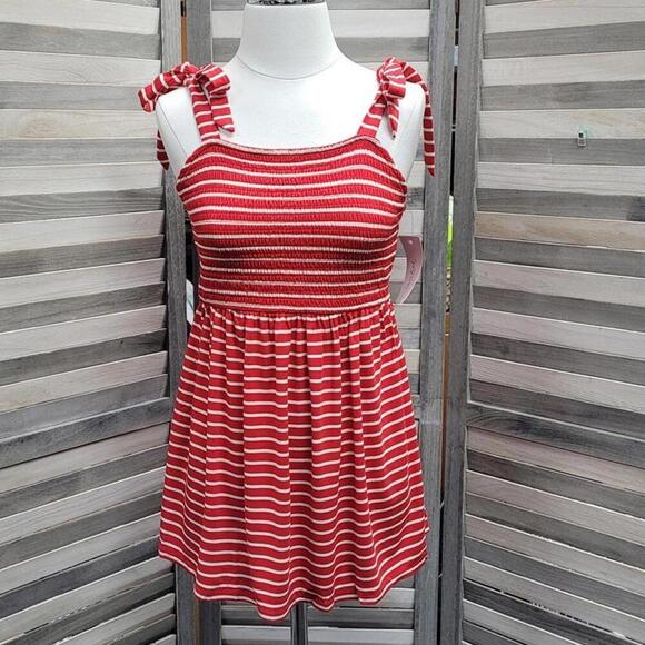 Tie Strap Maternity Tank Top | Isabel Maternity | Medium - Picture 1 of 11
